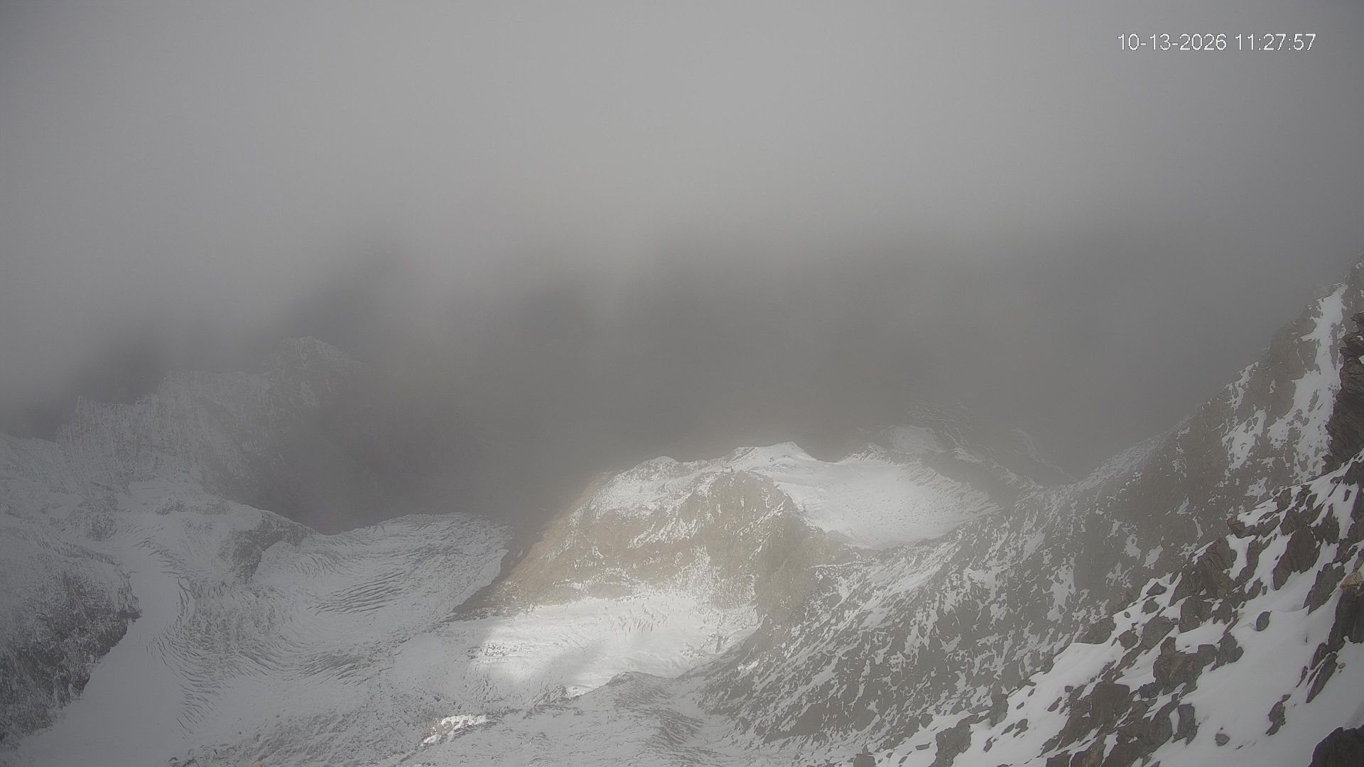 Saint-Gervais-les-Bains › Est: Refuge du Goûter(3815m) - Grand couloir