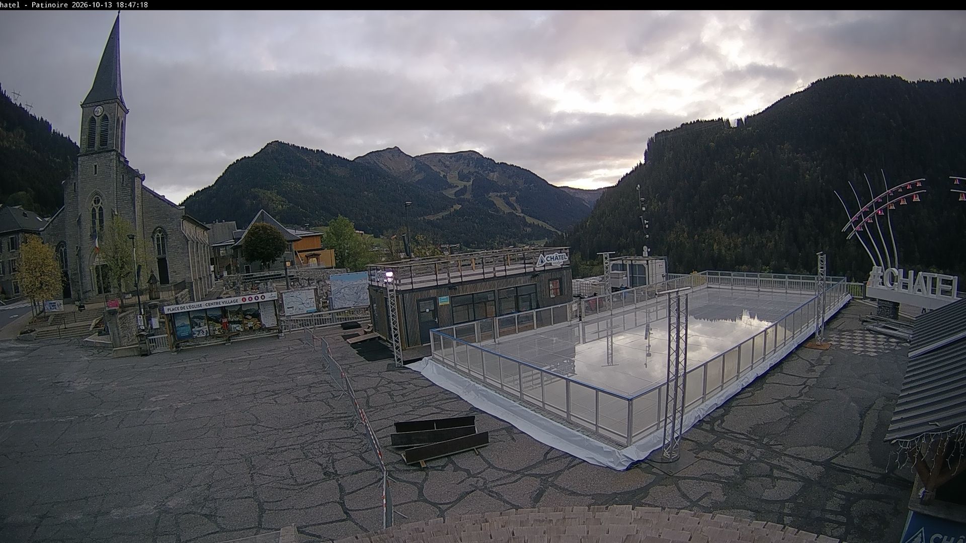 Châtel › Sud: Église Saint-Laurent de Châtel