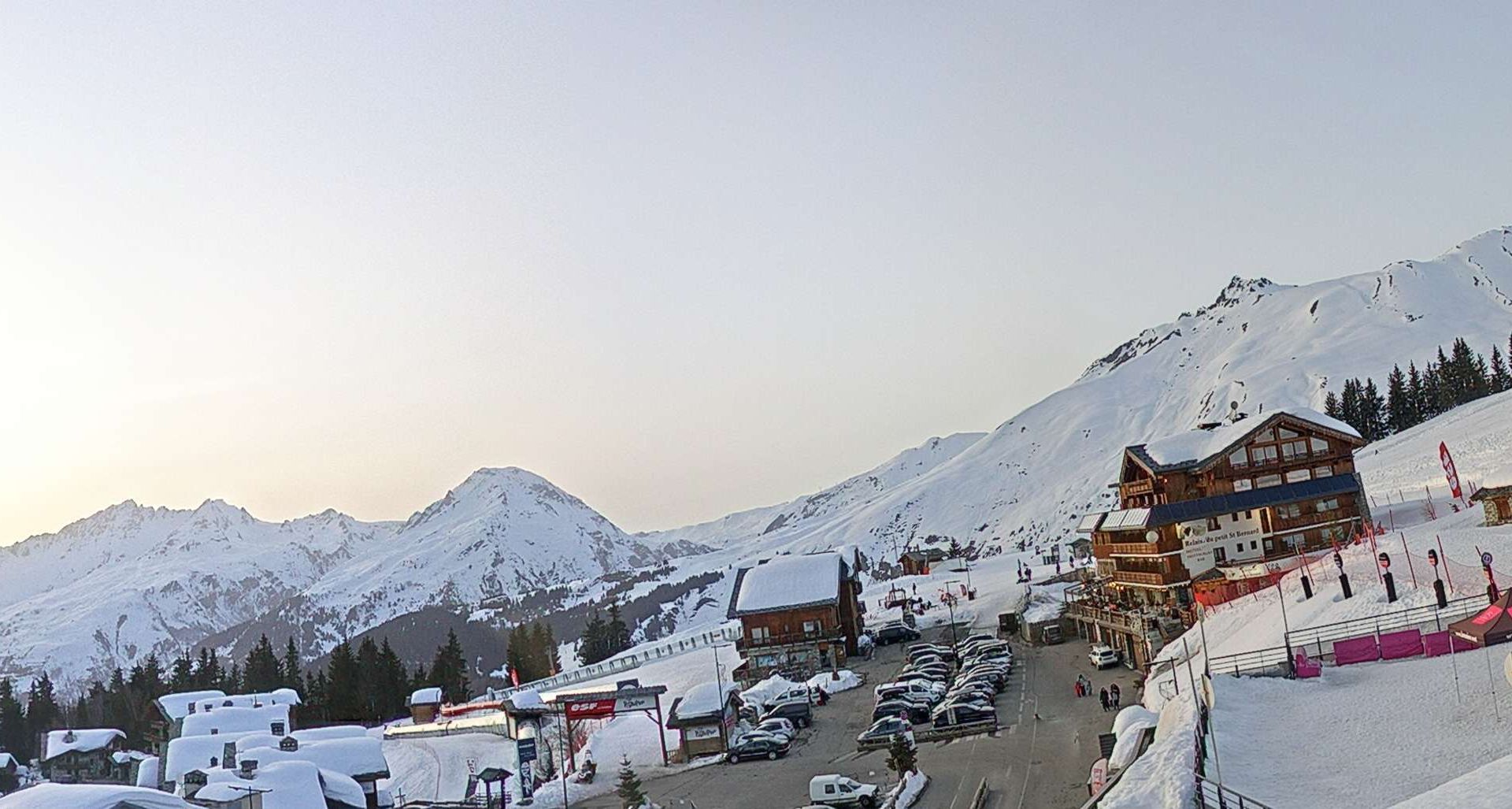 Montvalezan: La Rosière - Maison du Ski (1850m)