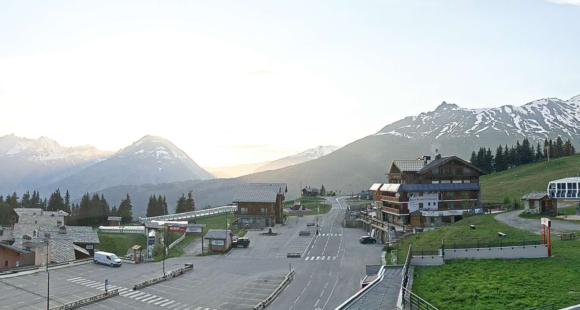 Montvalezan: La Rosière - Maison du Ski (1850m)