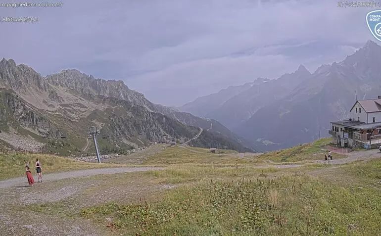 Chamonix-Mont-Blanc: Altitude 2000