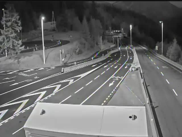 Les Bossons: Chamonix-Mont-Blanc-Rampe du Tunnel du Mont-Blanc, vue orientée vers Chamonix