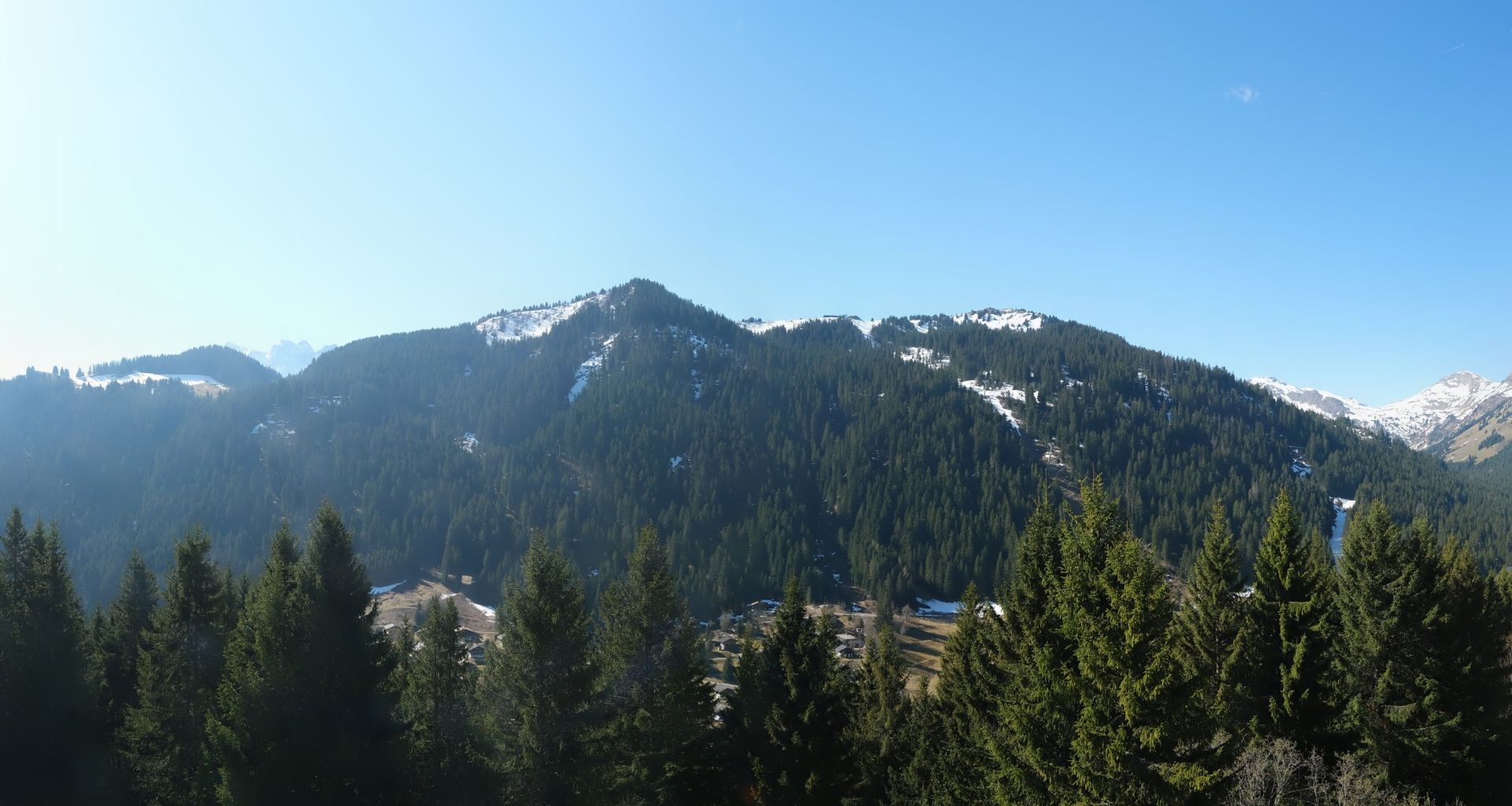 Troistorrents: Morgins - Dents du Midi