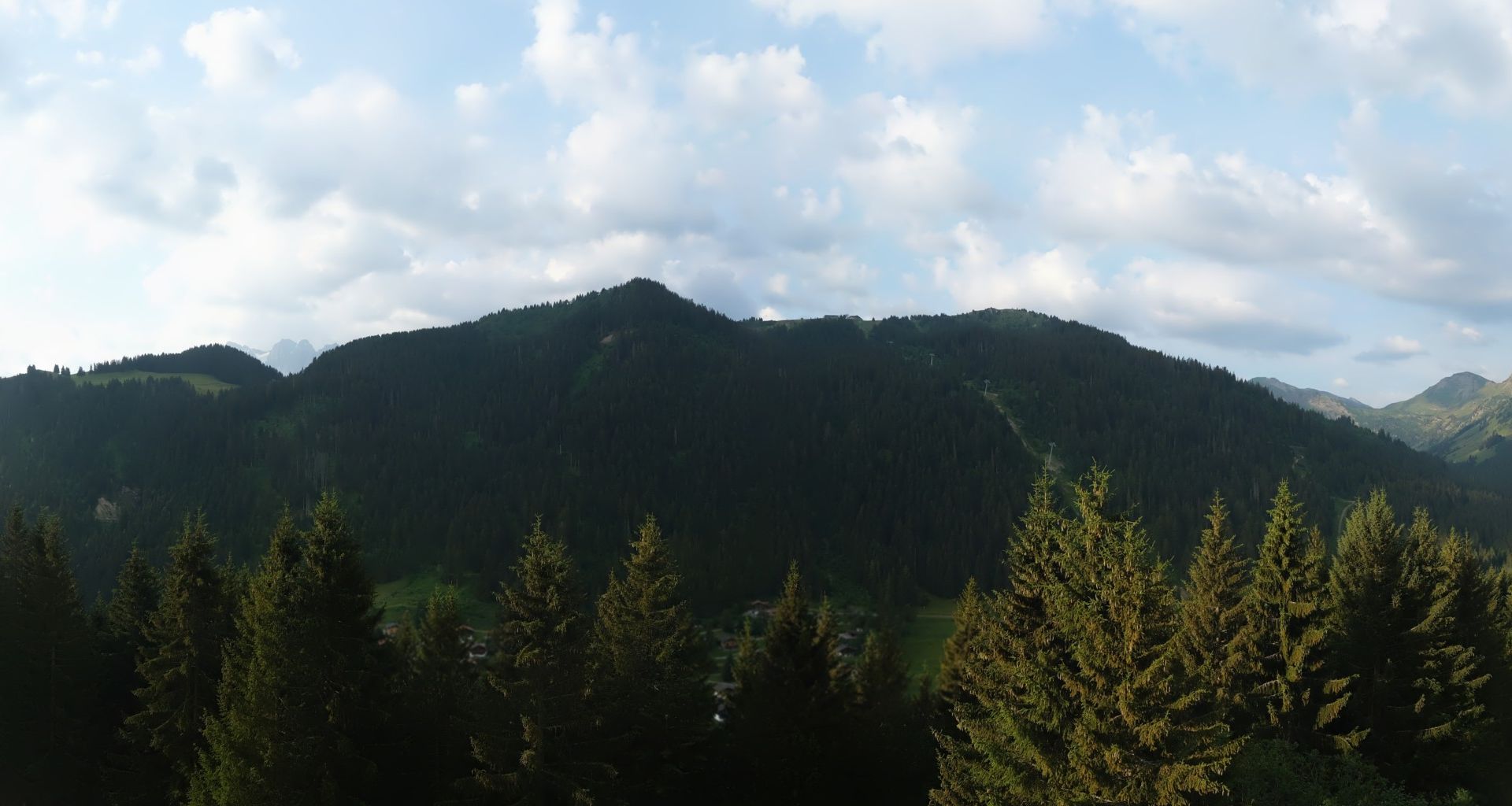 Troistorrents: Morgins - Dents du Midi