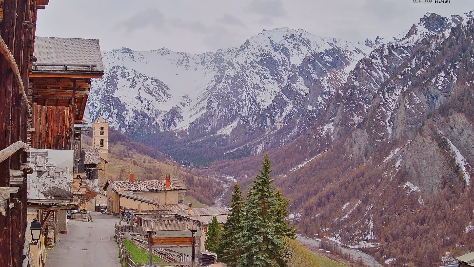 Saint-Véran › Nord-ouest: Maison du Soleil