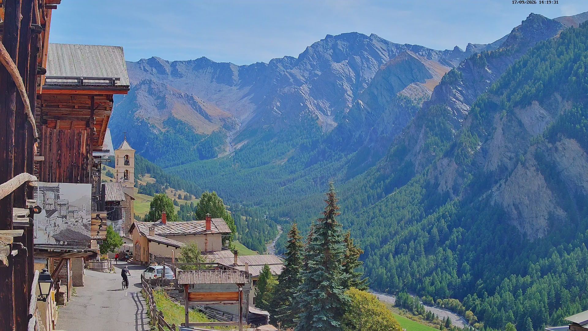 Saint-Véran › Nord-ouest: Maison du Soleil