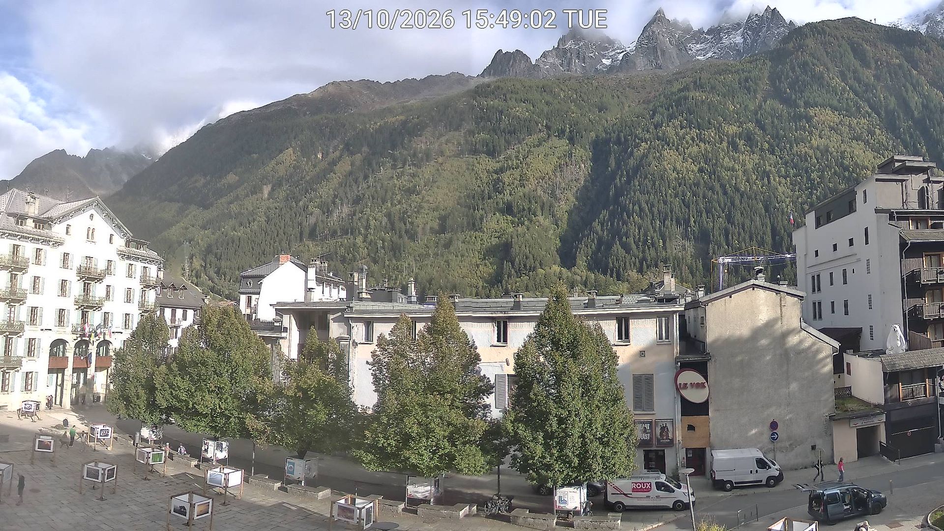 Chamonix-Mont-Blanc › Ouest: Place du Triangle de l'Amitié - Le Brévent