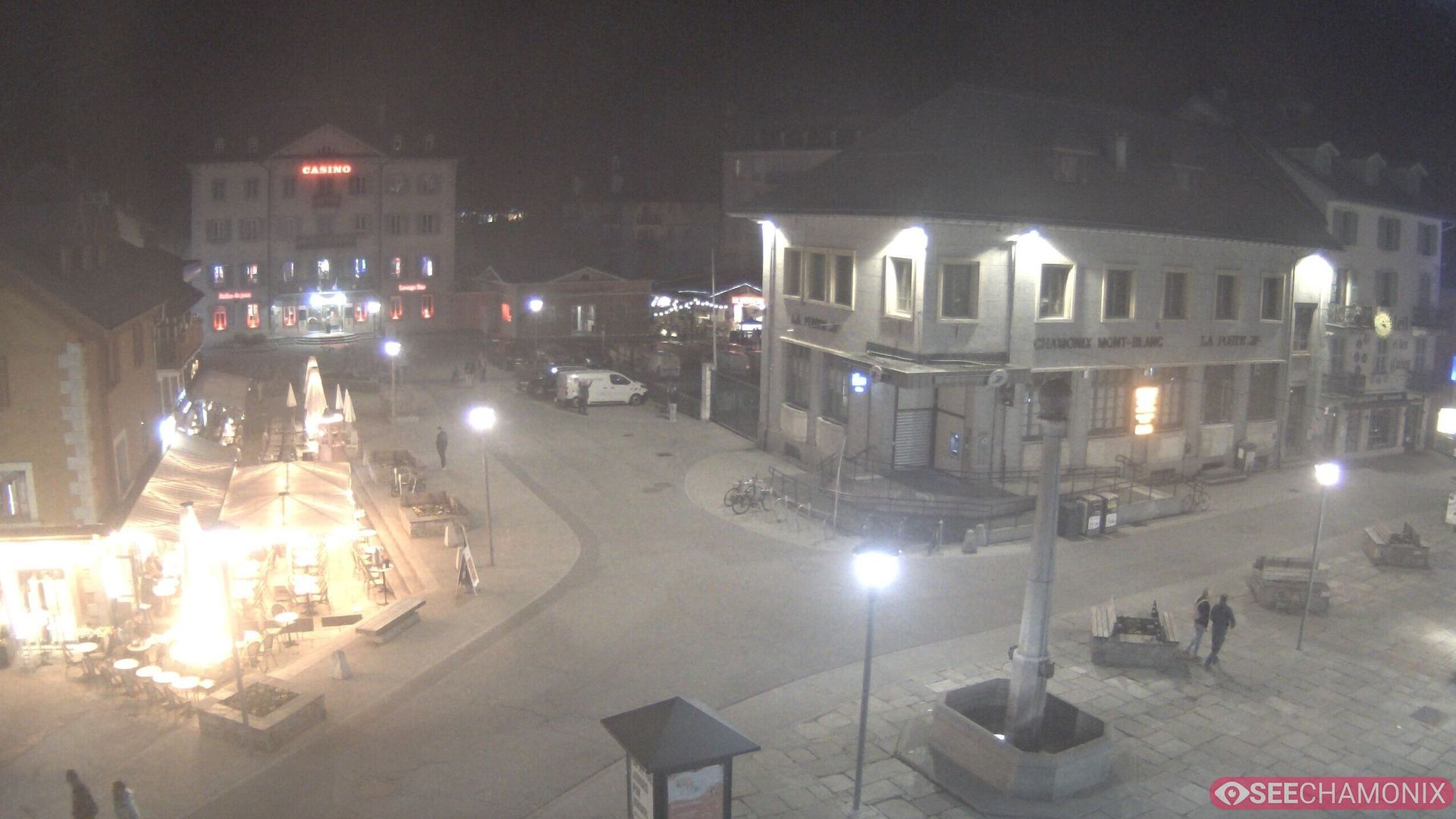 Chamonix-Mont-Blanc: Place Balmat