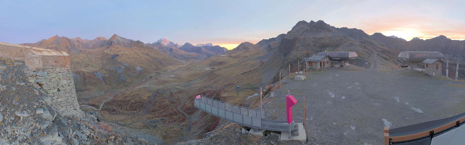 Montvalezan › Nord-est: La Rosière - Région Rhône-Alpes, France: La Traversette