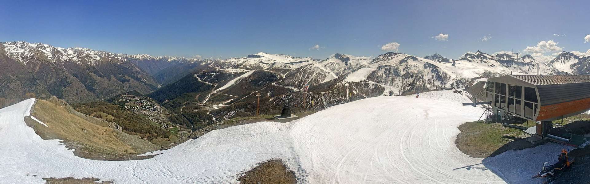 Saint-Étienne-de-Tinée: Auron (360º from Berchia)
