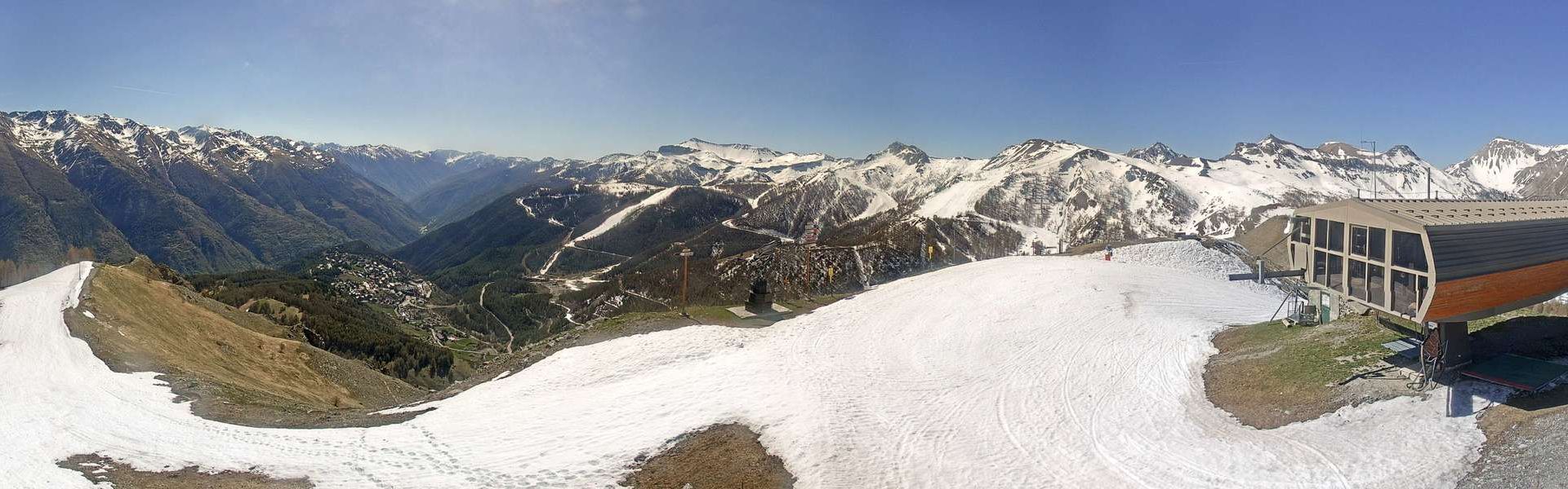 Saint-Étienne-de-Tinée: Auron (360º from Berchia)