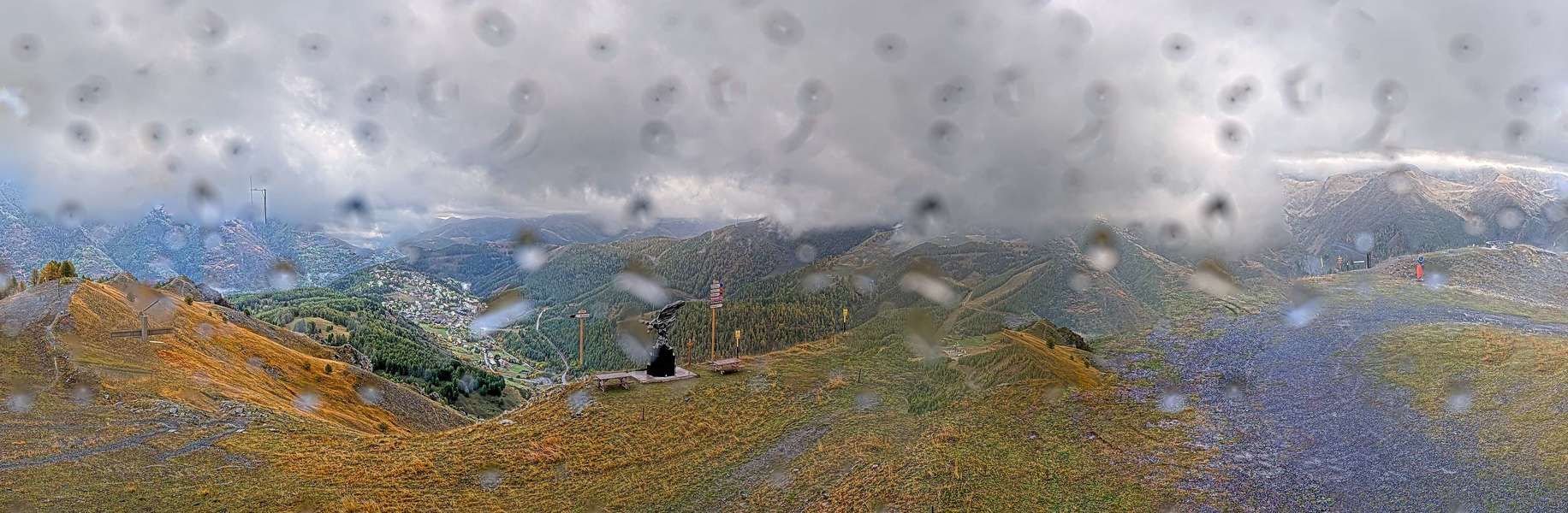 Saint-Étienne-de-Tinée: Auron (360º from Berchia)