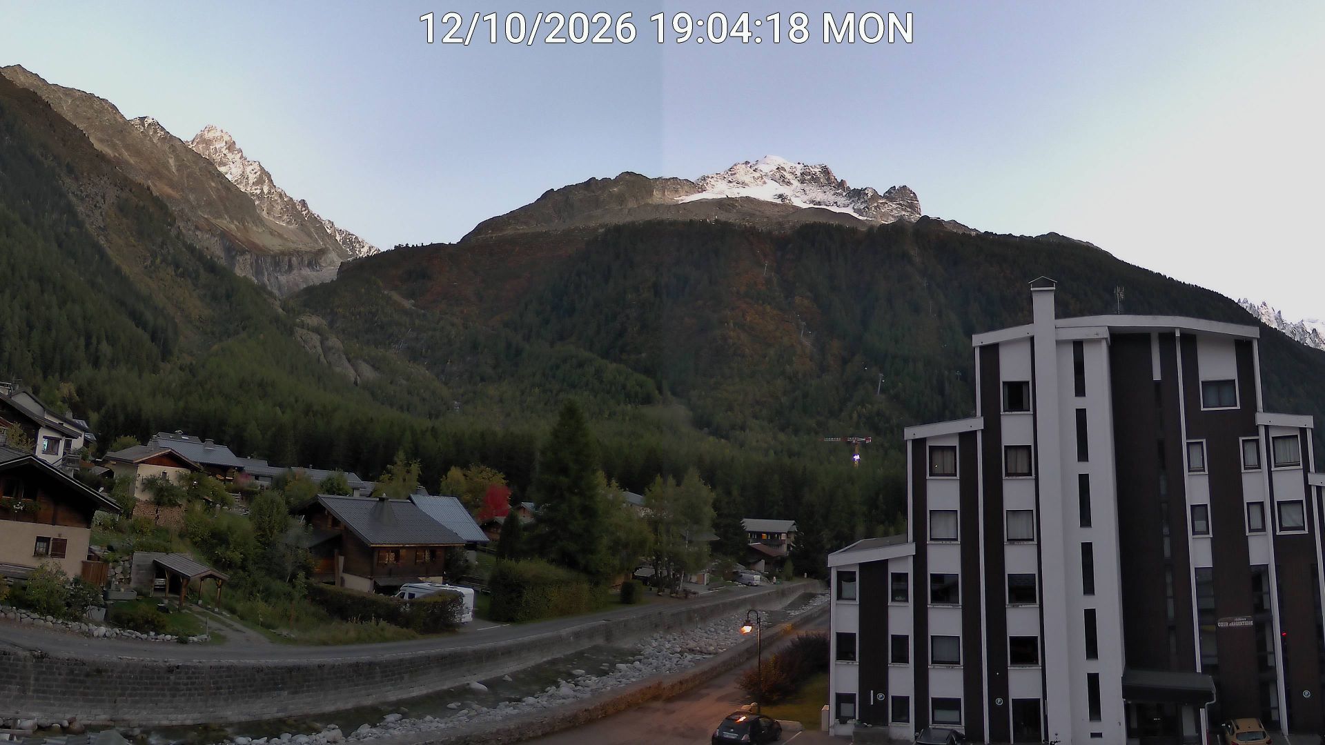Chamonix-Mont-Blanc › Est: Argentière - Eglise St Pierre d'Argentière