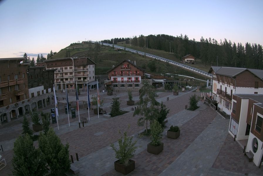 Péone › Sud: SPORT 2000 BLANCHE NEIGE SPORTS - Location ski Valberg