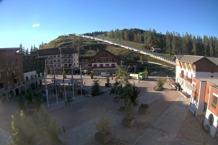 Péone › Sud: SPORT 2000 BLANCHE NEIGE SPORTS - Location ski Valberg
