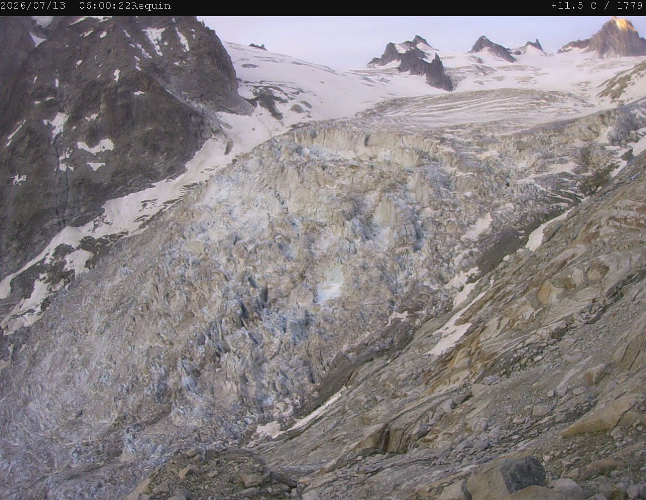 Chamonix-Mont-Blanc › Sud-est: Refuge du Requin