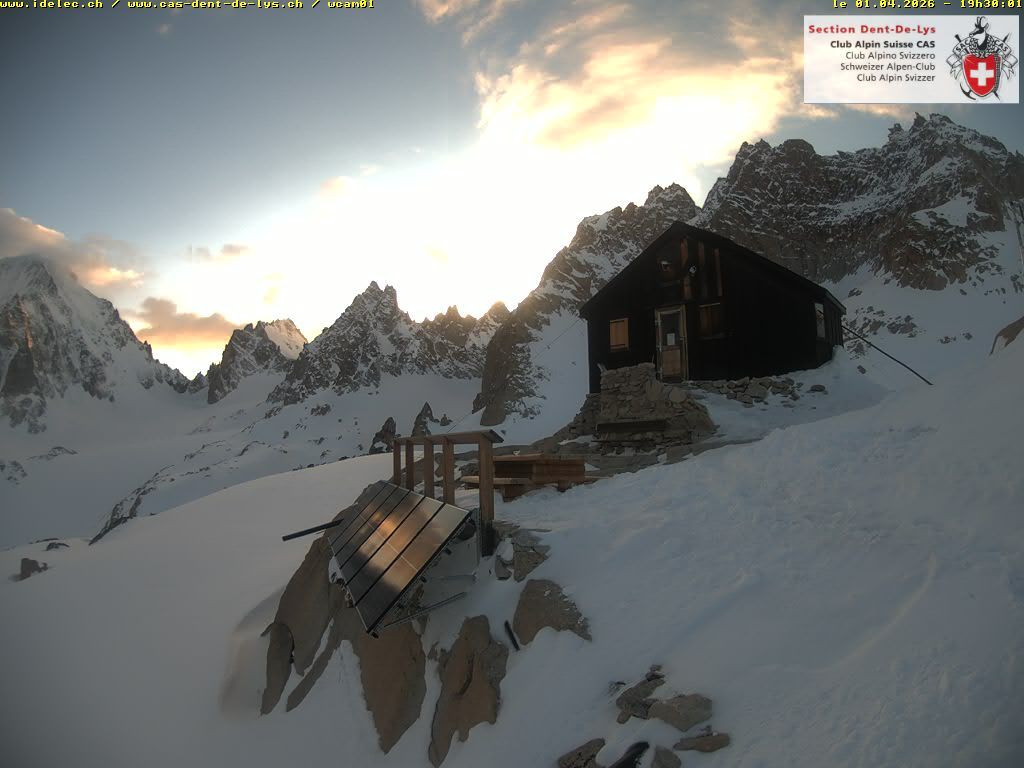 Orsières › Ouest: Bivouac de l'Envers des Dorées