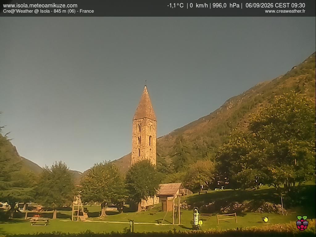 Isola › Nord-ouest: Clocher roman d'Isola
