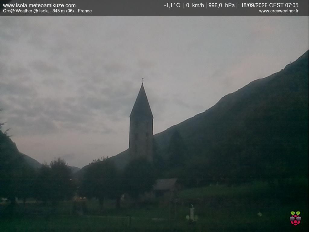 Isola › Nord-ouest: Clocher roman d'Isola