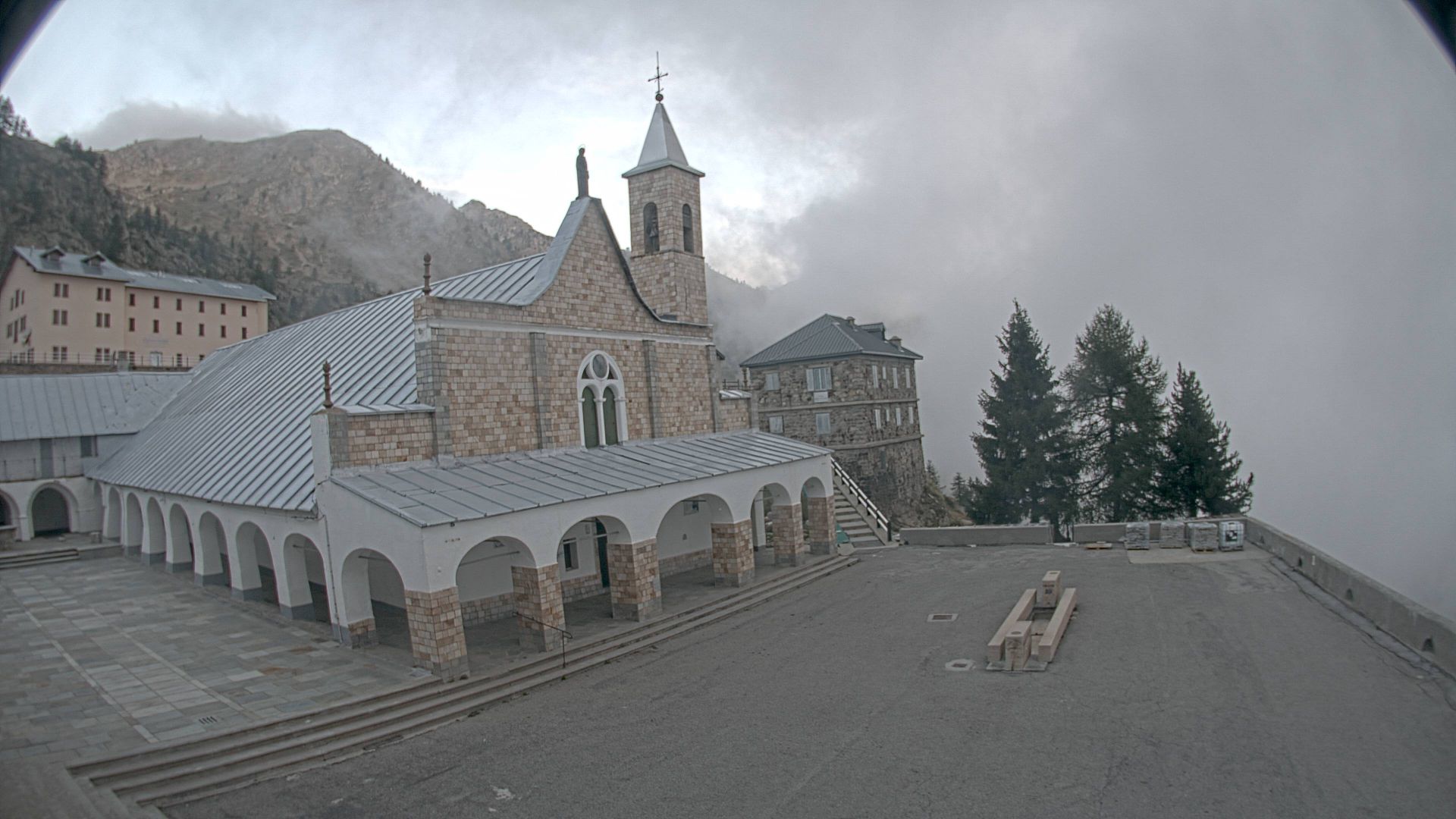 Vinadio › Nord: Santuario Sant'Anna di Vinadio
