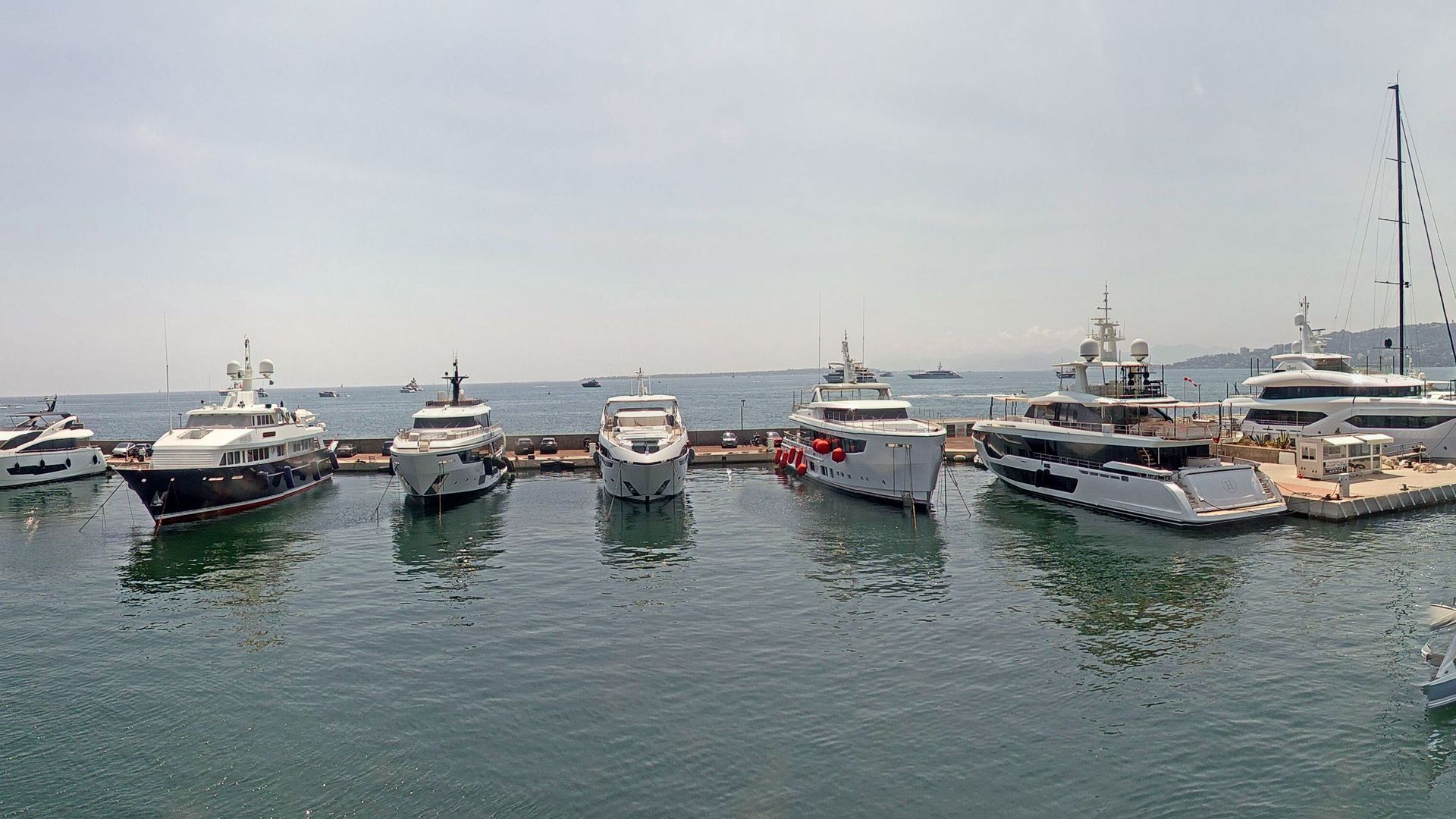 Antibes: Panoramique HD