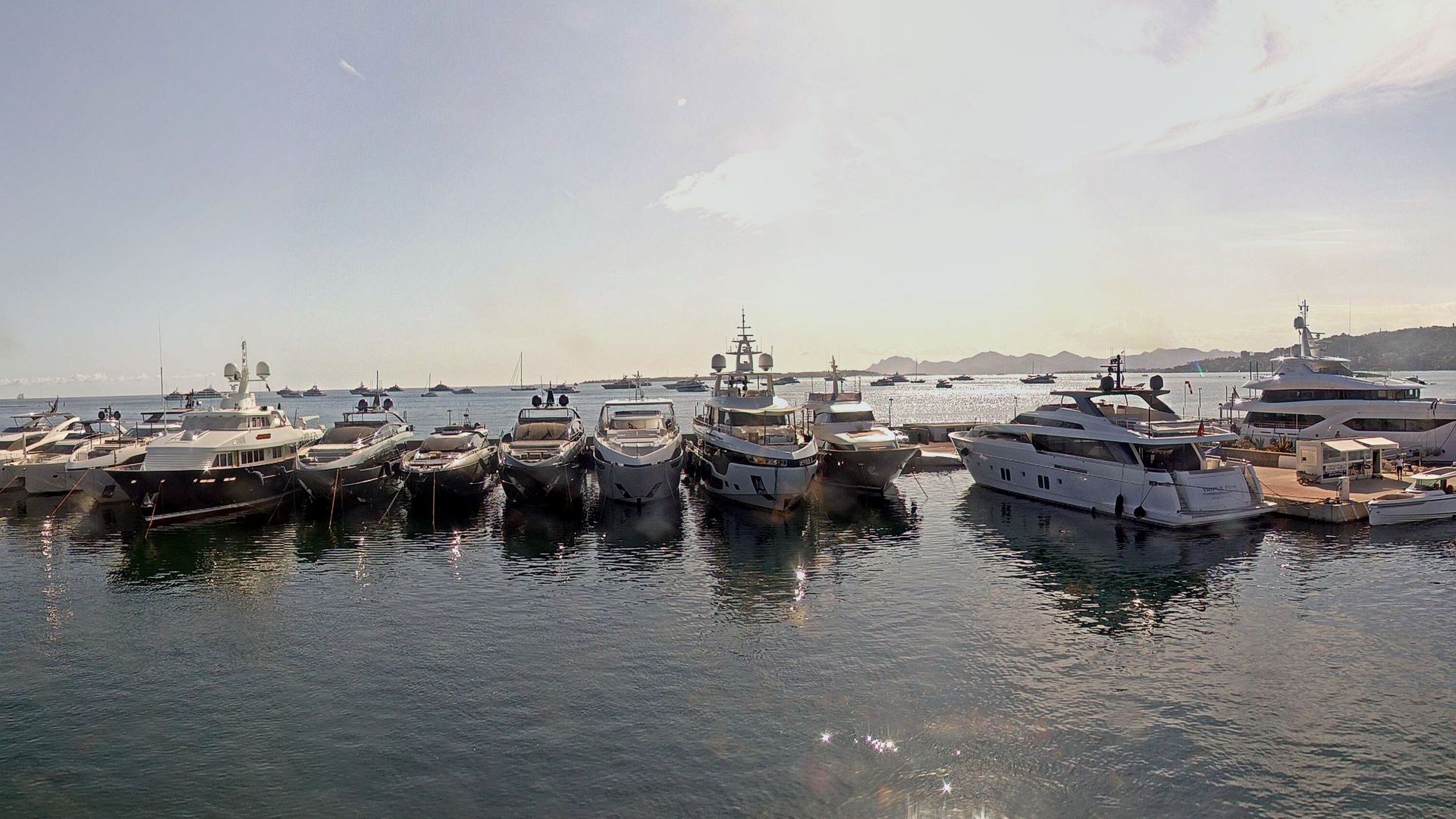 Antibes: Panoramique HD