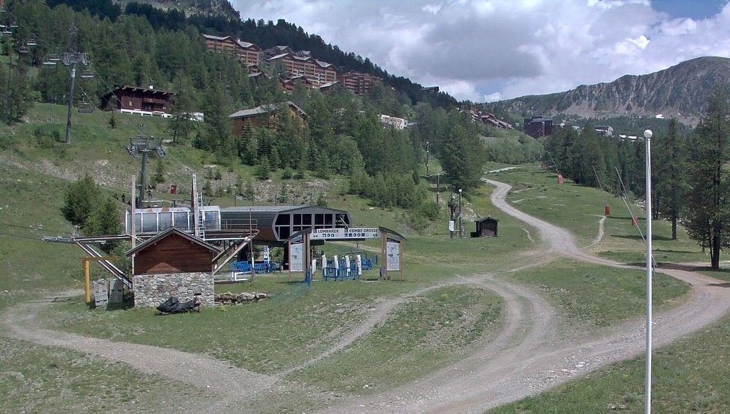 Isola: 2000