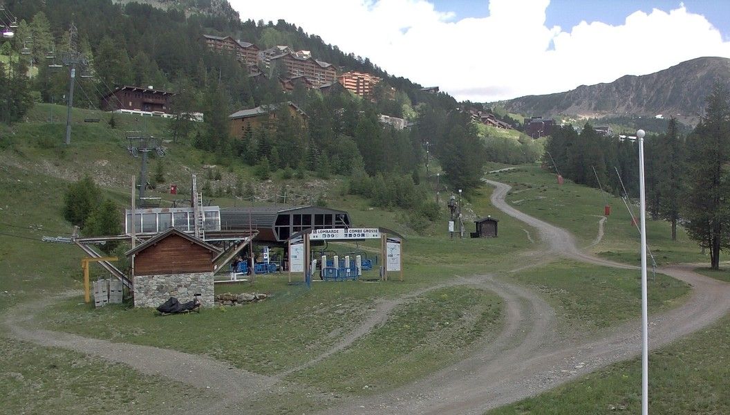 Isola: 2000