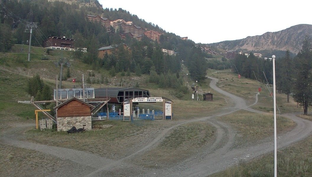 Isola: 2000