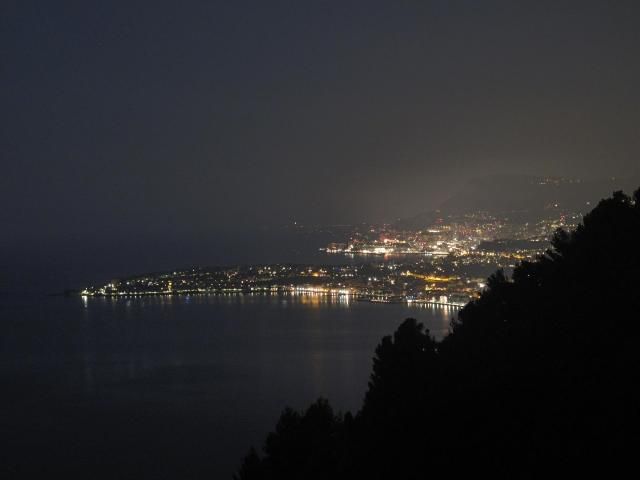 Grimaldi: Rivierwebcam La Mortola