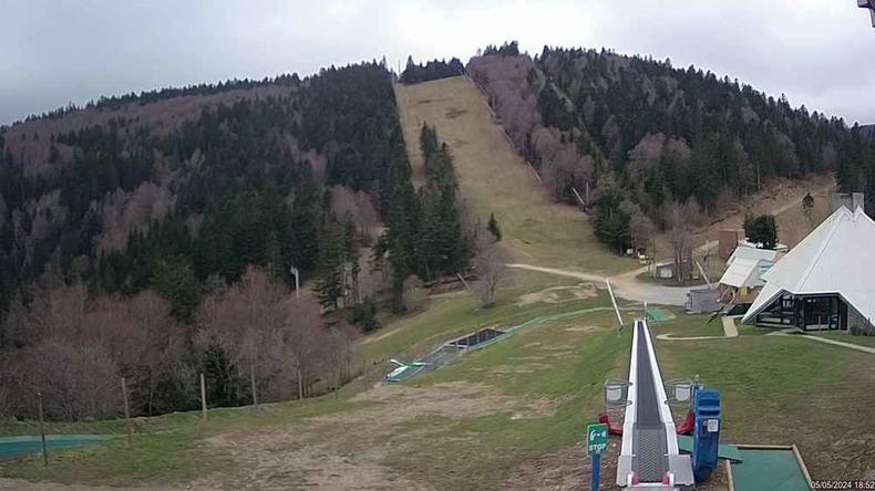 Borne › Sud-ouest: Ski slope